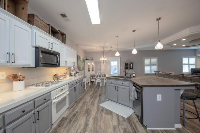 2783 14th Street, Sanger, CA 93657