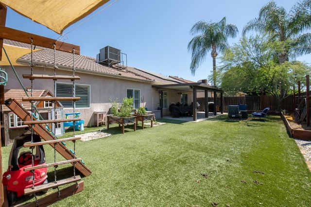 2783 14th Street, Sanger, CA 93657