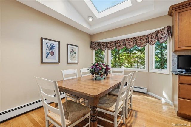 19 Fox Lane, Dix Hills, NY 11746