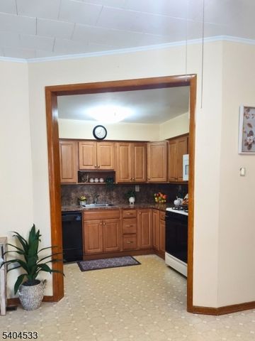158 Pierre Ave, Garfield City, NJ 07026
