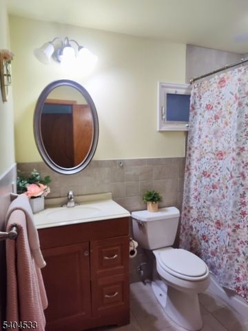 158 Pierre Ave, Garfield City, NJ 07026