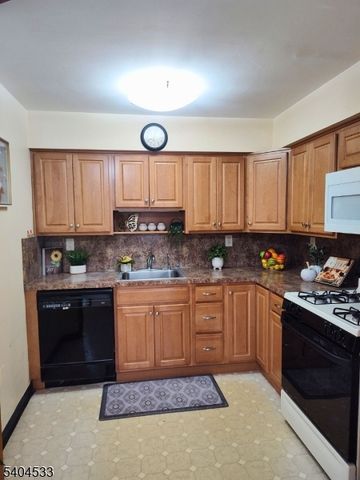 158 Pierre Ave, Garfield City, NJ 07026