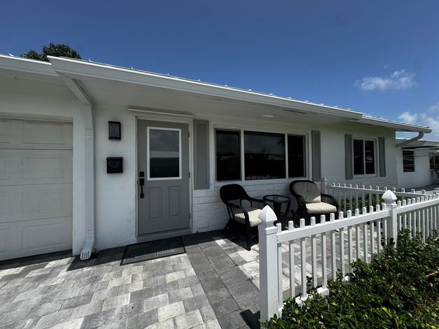 108 SW 9th Street, Boynton Beach, FL 33426