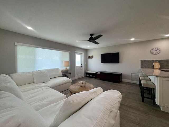 108 SW 9th Street, Boynton Beach, FL 33426