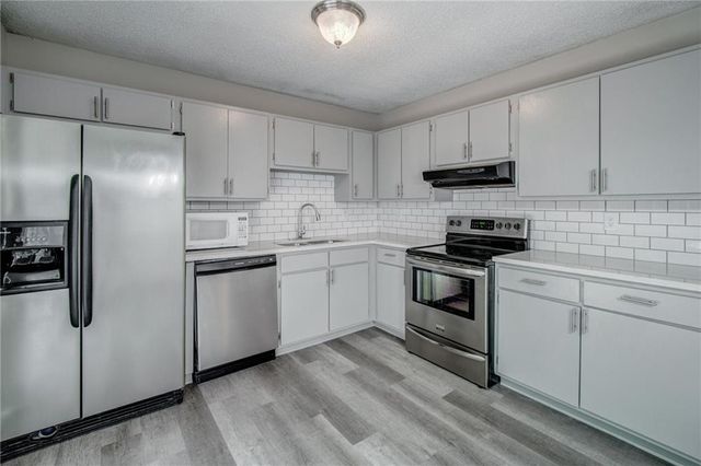 4084 Hidden Hollow Drive B, Gainesville, GA 30506