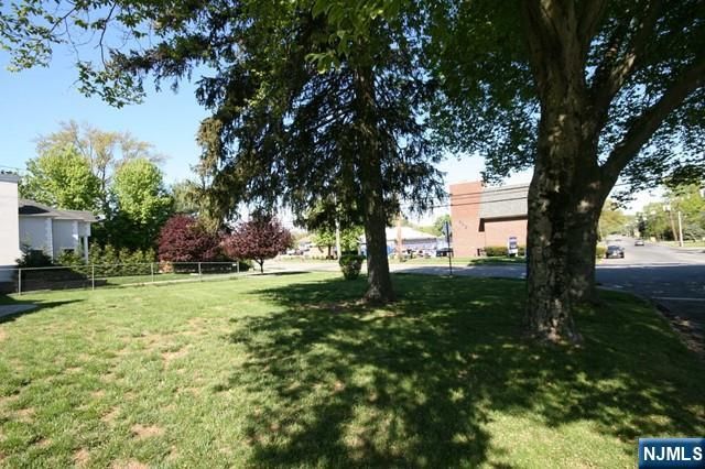 296 County Road 1, Tenafly, NJ 07670