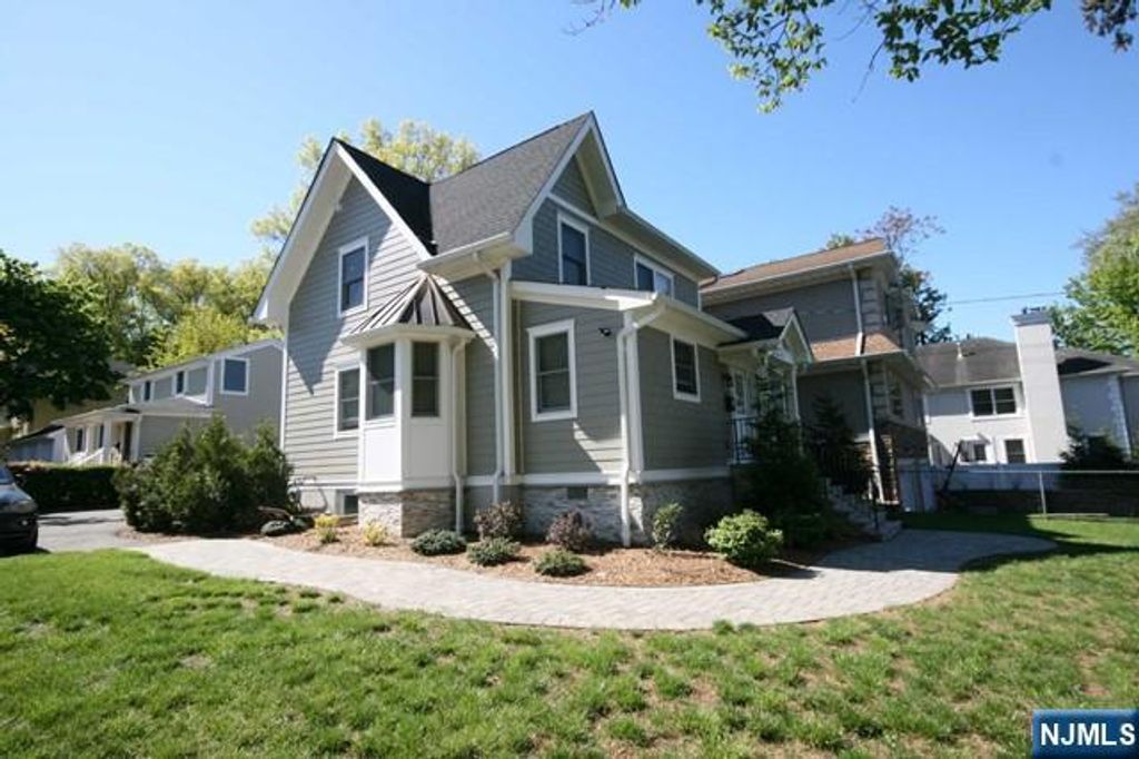 296 County Road 1, Tenafly, NJ 07670