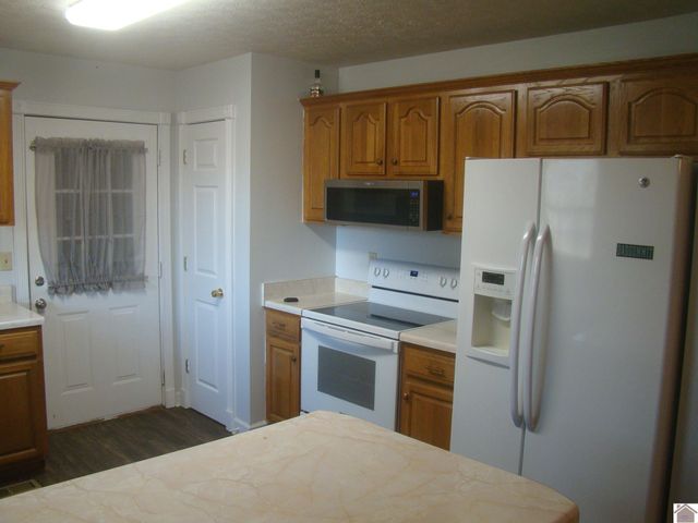 296 Bethel Church Road, Cadiz, KY 42211