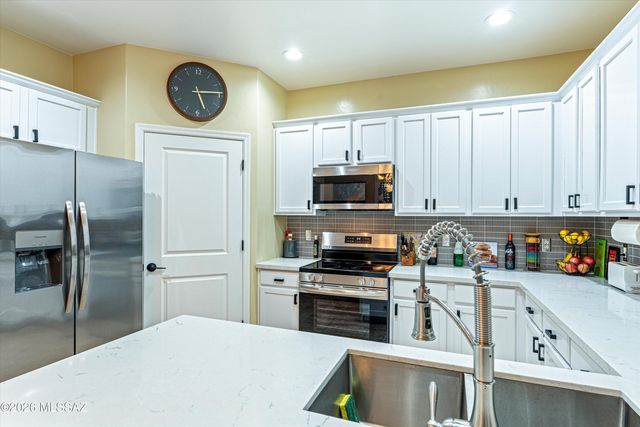 8552 N Western Juniper Terrace, Tucson, AZ 85743