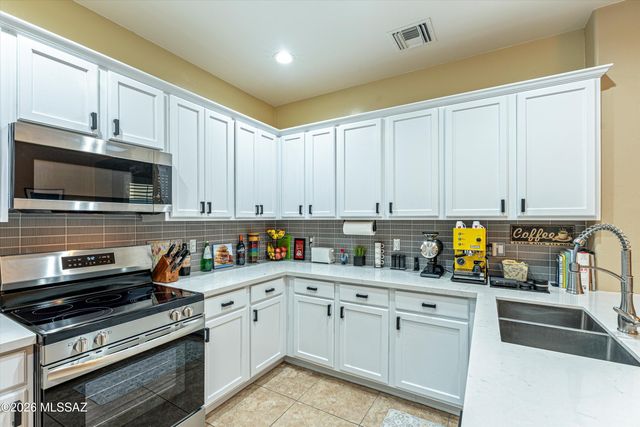 8552 N Western Juniper Terrace, Tucson, AZ 85743