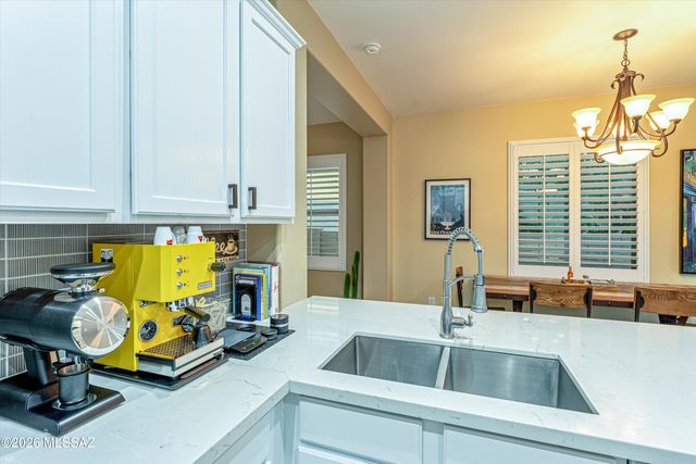 8552 N Western Juniper Terrace, Tucson, AZ 85743