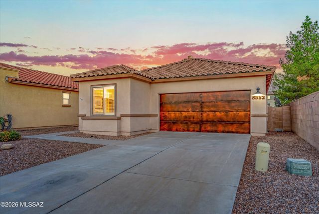 8552 N Western Juniper Terrace, Tucson, AZ 85743