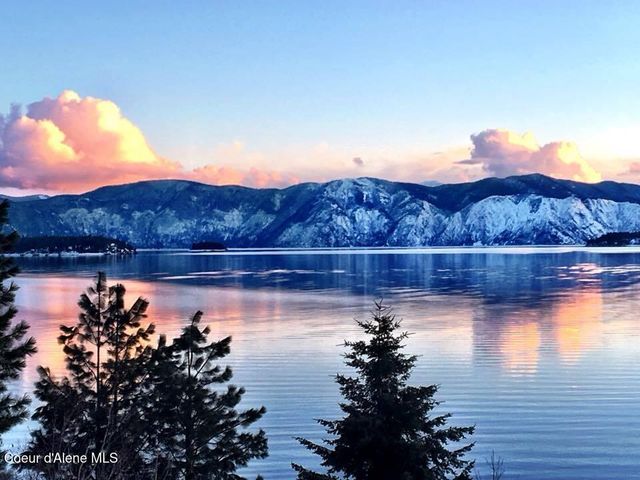 2494 Gold Creek Ridge Rd, Sandpoint, ID 83864