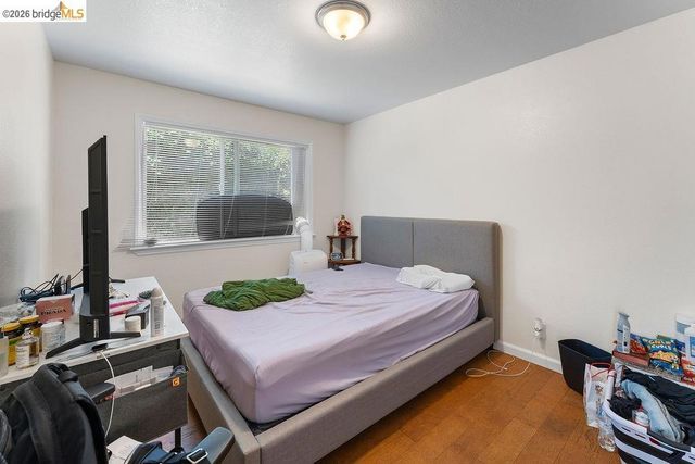 10582 Topanga Dr, Oakland, CA 94603