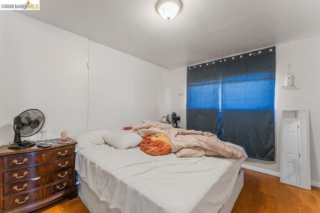 10582 Topanga Dr, Oakland, CA 94603