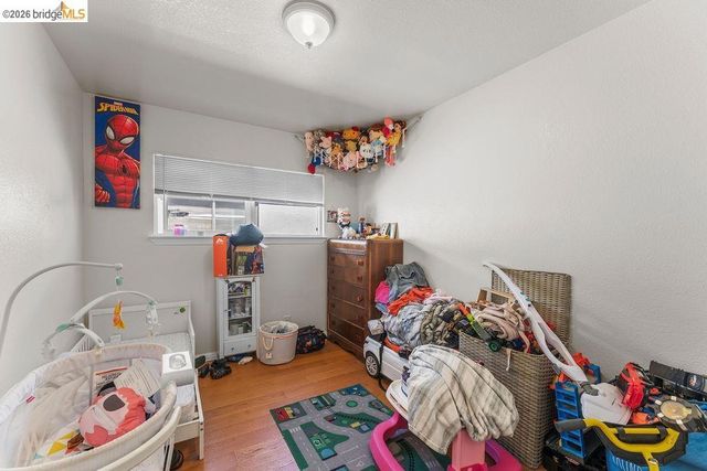 10582 Topanga Dr, Oakland, CA 94603