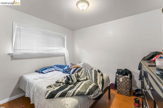10582 Topanga Dr, Oakland, CA 94603