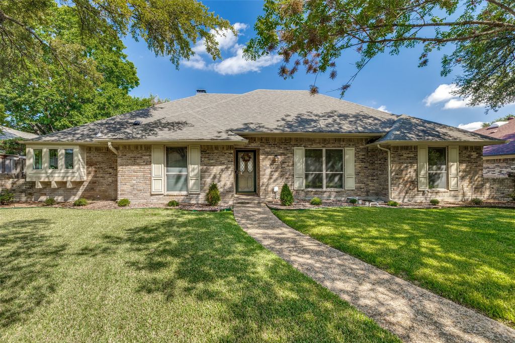 10011 Glen Canyon Drive, Dallas, TX 75243