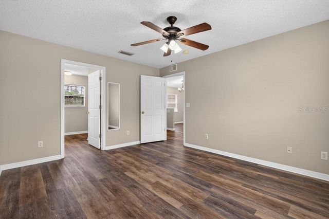 24 SEVEN WONDERS TRAIL, Palm Coast, FL 32164