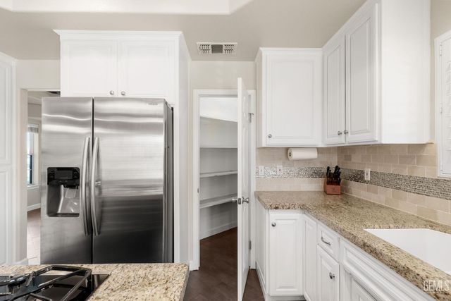 15801 Susan Eileen Avenue, Bakersfield, CA 93314