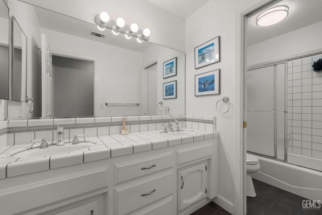 15801 Susan Eileen Avenue, Bakersfield, CA 93314