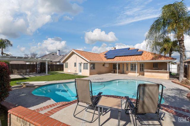 15801 Susan Eileen Avenue, Bakersfield, CA 93314