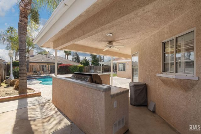 15801 Susan Eileen Avenue, Bakersfield, CA 93314