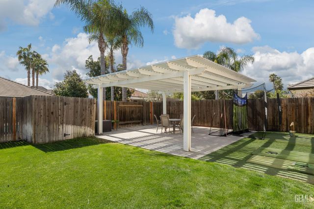 15801 Susan Eileen Avenue, Bakersfield, CA 93314