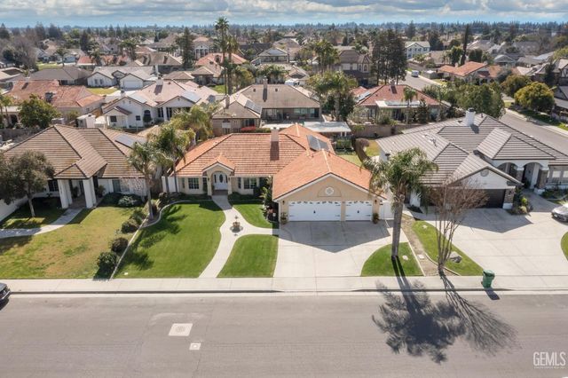 15801 Susan Eileen Avenue, Bakersfield, CA 93314