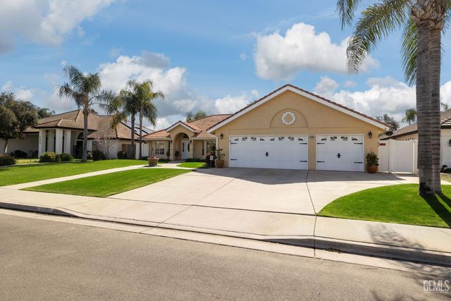 15801 Susan Eileen Avenue, Bakersfield, CA 93314