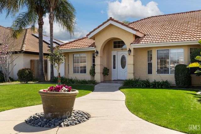 15801 Susan Eileen Avenue, Bakersfield, CA 93314