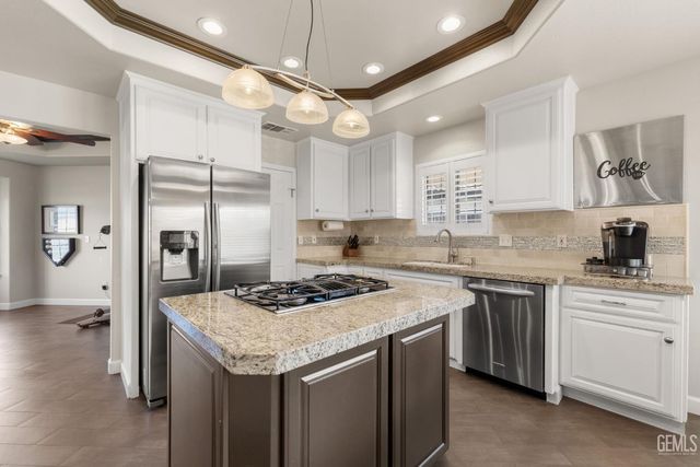 15801 Susan Eileen Avenue, Bakersfield, CA 93314