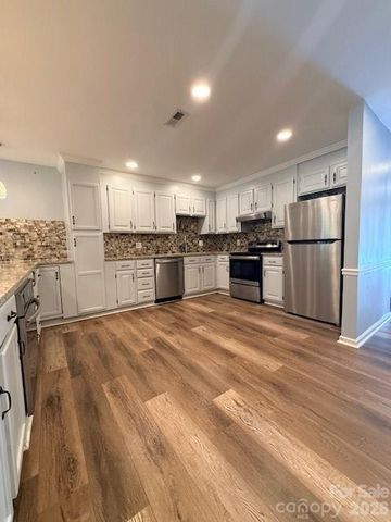 518 Camrose Circle NE, Concord, NC 28025