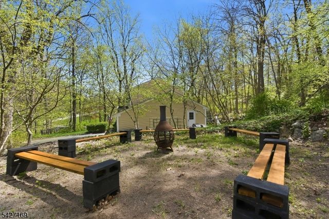 41 Crescent Dr, Byram Twp., NJ 07821