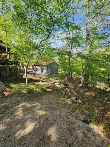 41 Crescent Dr, Byram Twp., NJ 07821