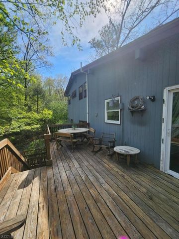 41 Crescent Dr, Byram Twp., NJ 07821
