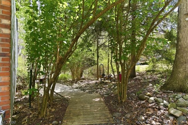 41 Crescent Dr, Byram Twp., NJ 07821