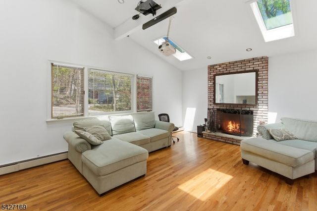 41 Crescent Dr, Byram Twp., NJ 07821
