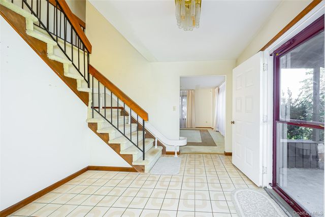 32 Sherwood Heights, Wappingers Falls, NY 12590