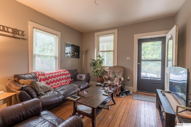 1411 S 6th Street, Omaha, NE 68108