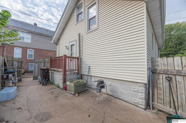 1411 S 6th Street, Omaha, NE 68108