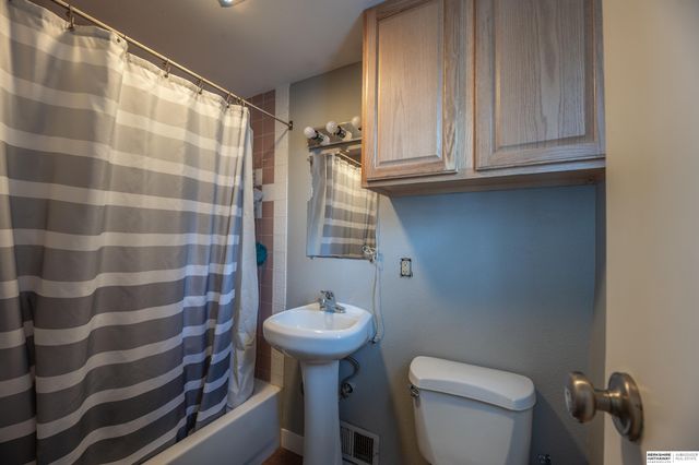 1411 S 6th Street, Omaha, NE 68108