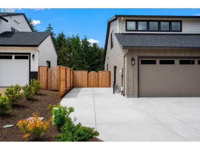 105 WILD DUCK Run, Silverton, OR 97381
