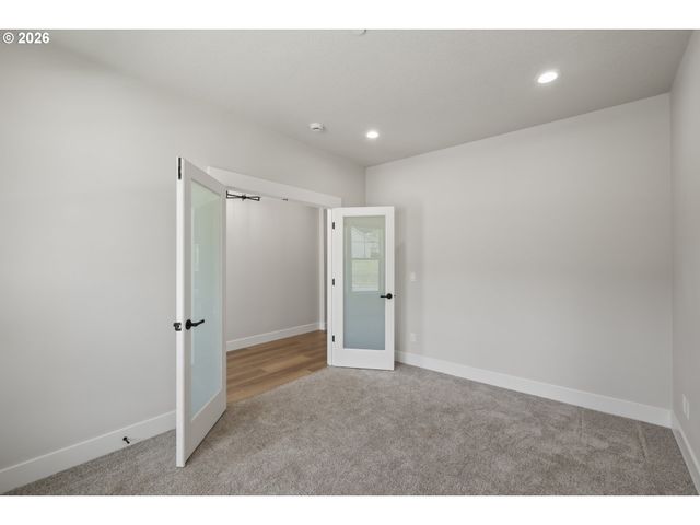 105 WILD DUCK Run, Silverton, OR 97381