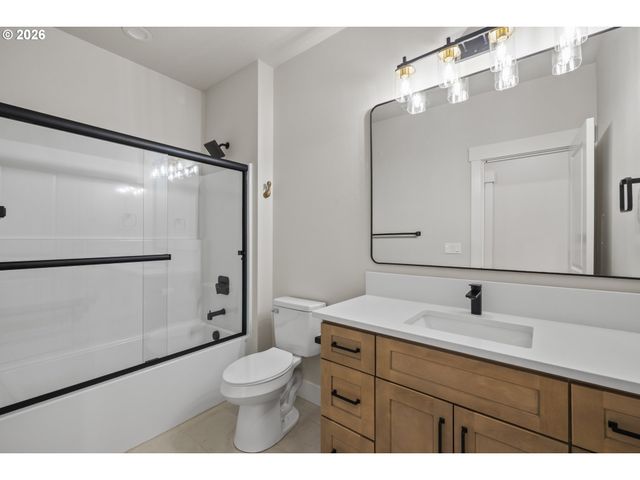 105 WILD DUCK Run, Silverton, OR 97381