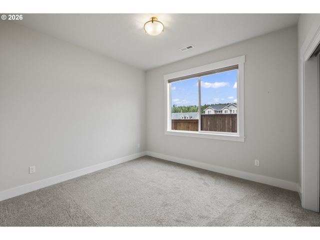 105 WILD DUCK Run, Silverton, OR 97381