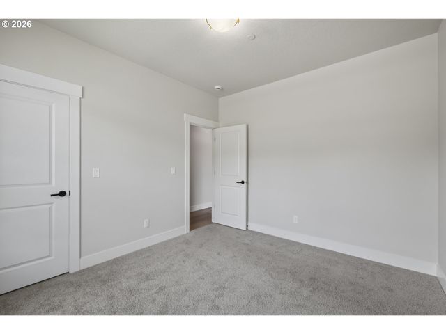 105 WILD DUCK Run, Silverton, OR 97381
