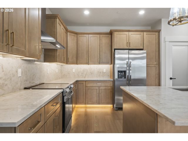 105 WILD DUCK Run, Silverton, OR 97381