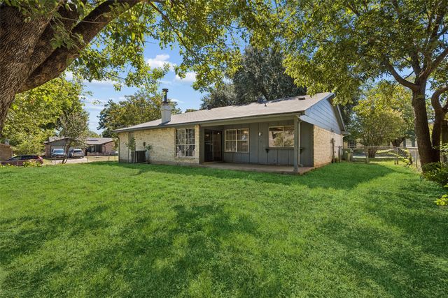 517 Sussex Drive, Arlington, TX 76014