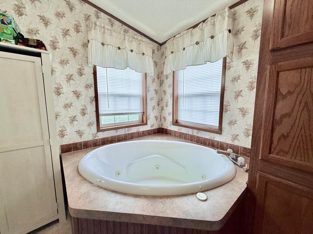 7842 Lay Road, Houston, MO 65483